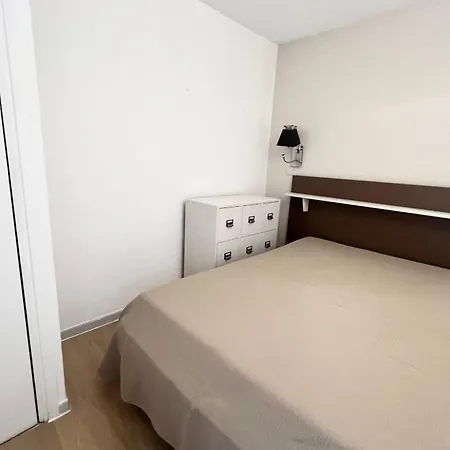 - 4 People - Swimming Pool - Parking Golfe-Juan